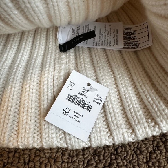 J.Crew Ribbed Pom Pom beanie - Picture 3 of 3